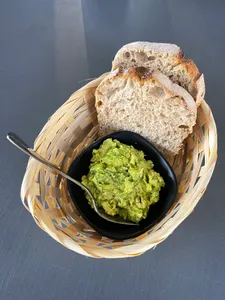Tostadas palta